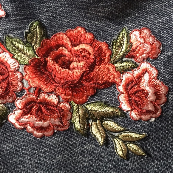 Springfield flower embroidered sweater top - Picture 2 of 6